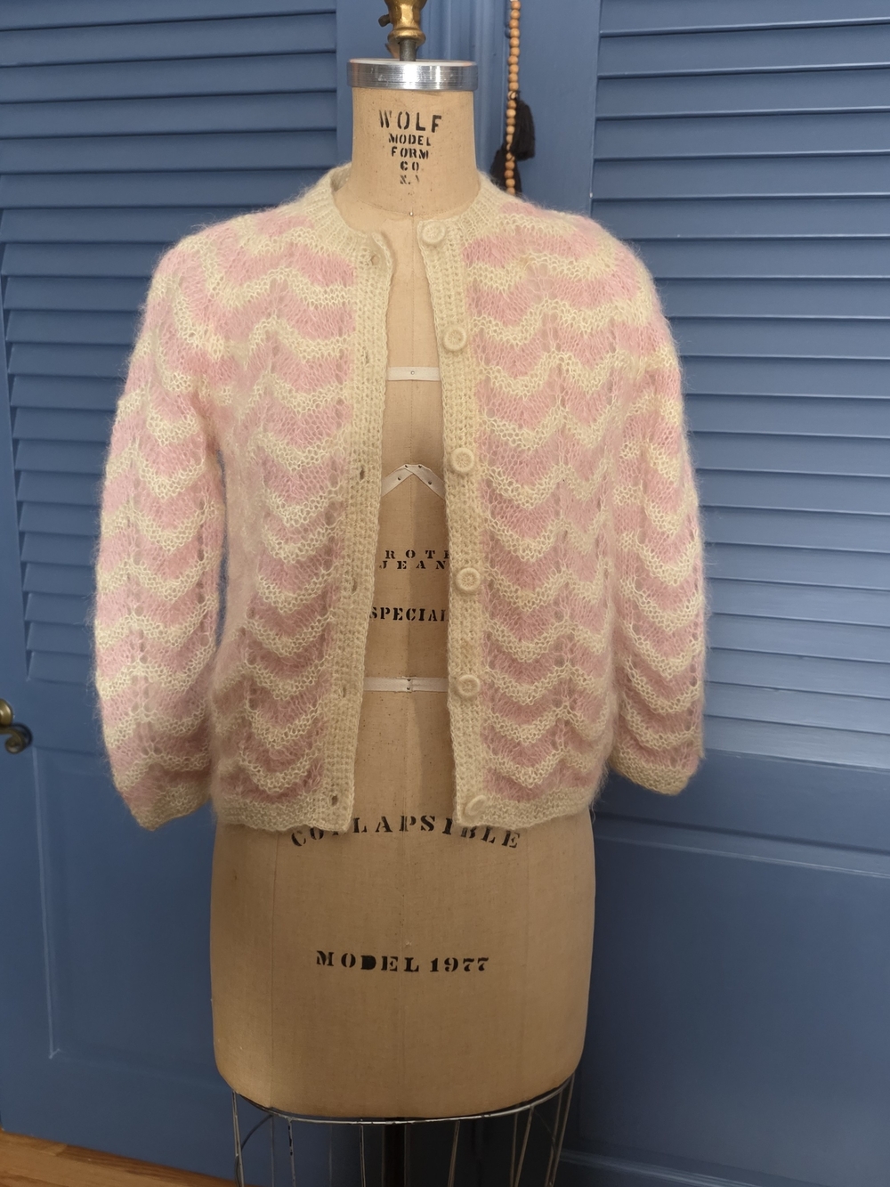 VTG 1960s Marshall Field Mohair Chevron Cardigan Sweater Pink Cream Pointelle 32